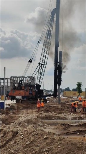 Technical driving concrete spun pile by Diesel machine