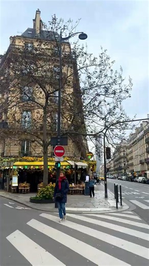Paris The Rhythm 🇫🇷✨ | Street Walk Short #parisWalking