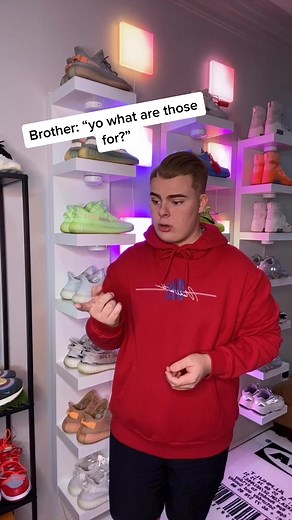 shoe reselling things... 🔌 #tiktok #trend #foryou