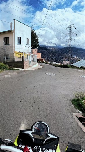 Descubre atajos en La Paz, Bolivia para moteros