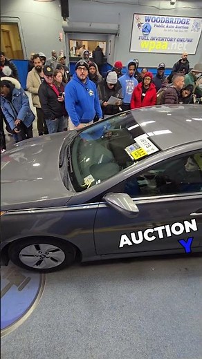 SOLD $2800 - LIVE AUTO AUCTION