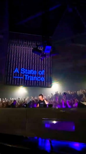 A State of Trance🌷Rotterdam Armin van Buuren & Olive Anguz „Vem Comigo” #asot #armin #trance