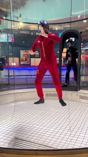 Instructors…assemble! @iFLY (US) #ifly #indoorskydiving #windtunnel #iflyorlando #thingstodoinorlando #idrive #visitorlando #stufftodoinorlando #avengers