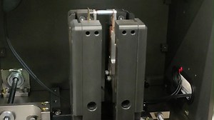 机器人关节电机转子激光自动修正平衡机设备实拍 苏州赛德克平衡机