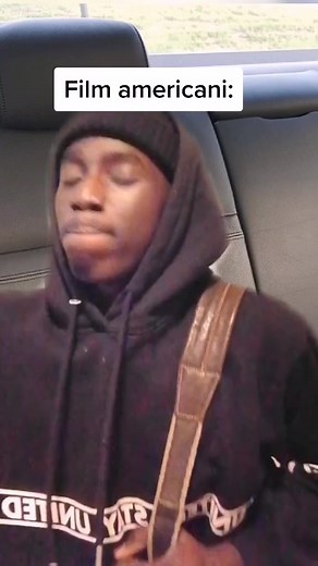 Nei film americani è sempre così 😂😂 #greenscreen