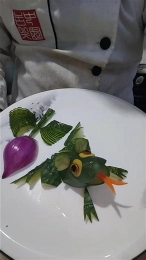From Garden to Pond Cucumber Frog Carving Masterpiece#Vegetable Cutting Tips and Tricks#Knife Skills