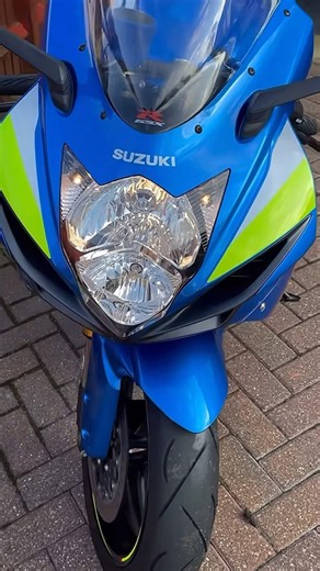 SUZUKI GSX-R750 YOSHIMURA R-11 Dual Exit Exhaust Sound🔥 #suzuki #gsxr750 #yoshimura #shorts #2026