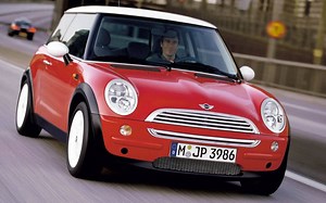 Le designer de la MINI moderne se confie