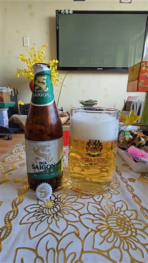 Bia Saigon Original 4.3% 🇻🇳 #bia #beer #bier #biere #biasaigon #saigonbeer #lager #lagerbeer