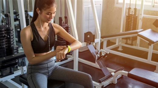 Tips for How to Lower Your Resting Heart Rate, Plus Explanations From a Cardiologist | BarBend