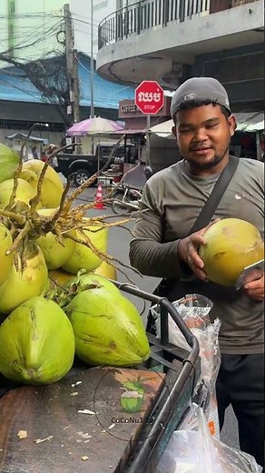 The Amazing Health Benefits of Fresh Coconut!