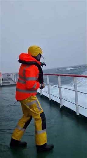 💪 Women of Steel vs North Sea #northsea #ocean