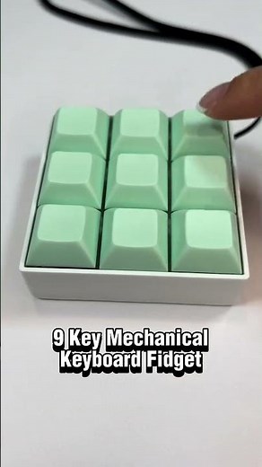 9 key mechanical keyboard fidget keychain | handmade & 3d printed #fidget
