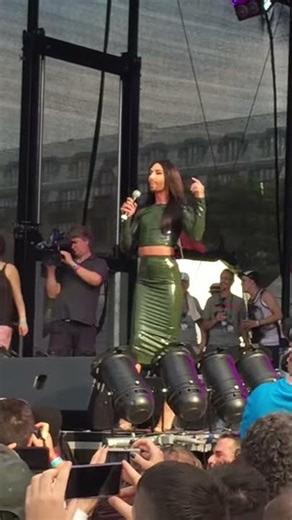 Conchita Wurst - You Are Unstoppable (Live at Cologne Pride 2015, July 4)
