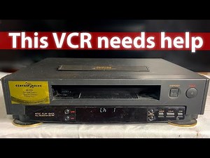 Returned to 1993 with the PHILIPS VCR | He needs help