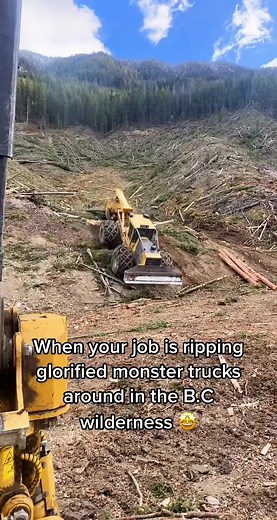 So fun 👌🏻 #logger #fyp #foryou #viral #work #bc #wilderness #skidder #bclogging #logging