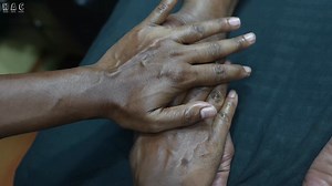 178K views · 1.5K reactions | Strong Wrist Barber Soothing Oily Foot Massage ASMR | Heavy Oil Foot Rub For Deep Sleep #asmrtherapy #footmassage #legmassage #reels | Home ASMR clinic | Facebook