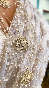 46K views · 626 reactions | Celebrating love, laughter, and the start of forever. Here's to the beautiful bride and all the magic that lies ahead! ✨inBa#bride #wedding #bridesmaids #makeupartist #mua #kandyanbride #colomboweddings #indikabandara #designer #hmua @inba.ig #bouquet @shades_of_wanamal #dressmaking @praveena_bandara #reels @sudheer_wijerathne #charming @iyomi.munasinghe #teambride @sinethi.dc @krishkiiid | Inba | Facebook