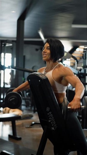DayDay Knucks on Instagram: "Demolish your DELTS 🔥 Try this…. ⬇️ 1️⃣ Lying cable lateral raise (12/10/8/8) Chest support DB lateral raise (4x10) 2️⃣ Cable reverse fly (12/10/8/8) Chest supported DB reverse fly (4x10) 3️⃣ Seated alternating iso hold shoulder press (10/8/6/6 each) Seated single DB front raise (4x10) 4️⃣ Machine Shoulder Press (4x6-8) 5️⃣ Cable rope upright row (4x10-12) Cable lying facepull (4x10-12) Stop going to the gym with no plan, and follow my workouts daily on the #dlbdail