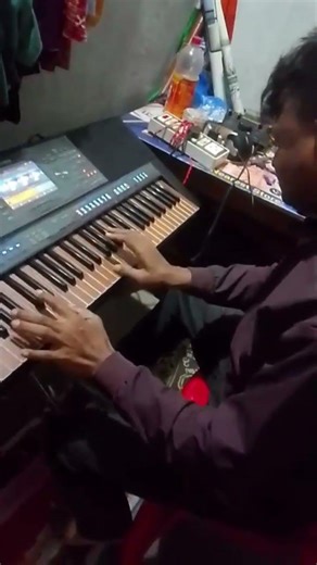 Yamaha psr700 string tone#yamahapsrsx700 #yamahakeyboards #trendingreels #viralreel #jatra#jatrasong