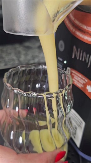 Máquina Ninja Creami para hacer helados, sorbetes, frappé y mucho más. Máquina de hacer helados Ideal para helados saludables con los ingredientes que quieras. #ninjacreami #ninja #maquinadehelados #Ofertasparati #descuentos
