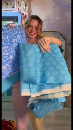 Part 1 of making Holly the Heroic dress from Stranger Things by _valentinemoon_ 💗💗 #nellfisher
