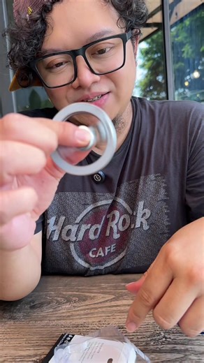 Fidget Spinner Holder: Blue HP Magnet Design