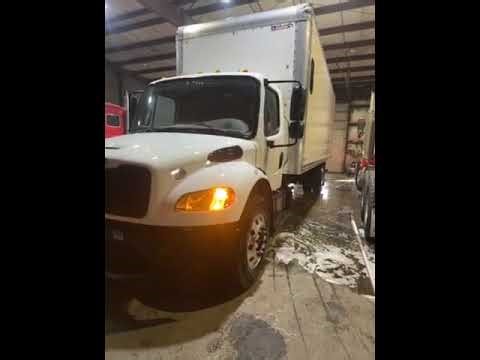 2024 Freightliner Business Class M2 106