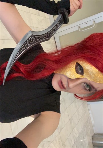 Katarina Cosplay: League of Legends Inspired Look