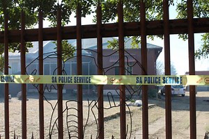 UPDATE: 3 Vrou en 13-jarige meisie sterf in Dunnottar huisbrand | Heidelberg Nigel Heraut