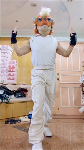 【Fursuit Dance】Fang - Tyla 'CHANEL'