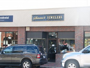 At Simms II Jewelers, the Business of Making People Happy