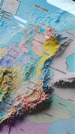 Mapa en relieve visual con la división política de Colombia🤩 #colombia #mapa #decoracion #política
