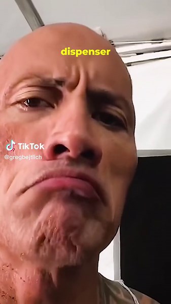 3D Scanning My Face into a Toothpaste Dispenser