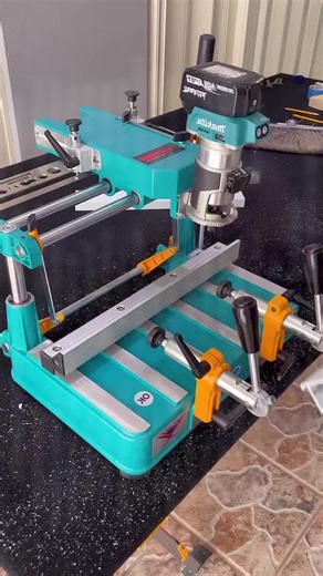 Electric milling machine Table saw!!Get your favorite machine on the FSBOLING official ！ #tablesaw#45degreecutting#machining#customize#interiorrdesign#edgebandingmachine#Foldingtablesaw#fsboling#fsbolingmachine#Planermachine#herramientas#Precisionslidingtablesaw#Compositesaw#cut#wood #woodworking