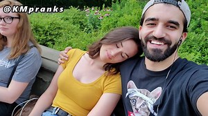 27M views · 770K reactions | مقلب حضن الناس في نيويورك 2 盧 hugging people for a selfie - part 2 盧 الفيديو كامل YouTube: https://youtu.be/1v-985cZmy8 follow: instagram.com/KMpranks | Kareem Elmonier | Facebook