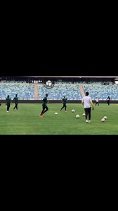 [WATCH] 🎥 It’s match day in Durban , Moses Mabhida Stadium Bafana Bafana takes on Zimbabwe at 18h00!! Score Predictions Please 👀 #TsaDipapadiLeShushabino⚽️ | Bongani Shushabino Mthimkhulu