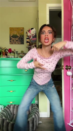 iggybellyy (@iggybellyy)’s video of How To Make Your Makeup Look Smooth