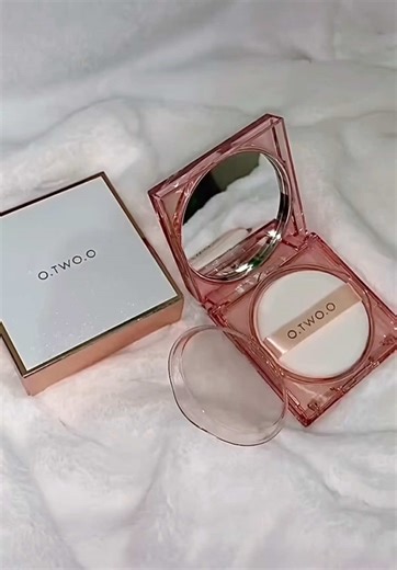 Achieve a Flawless Look with Matte Finish Face Powder