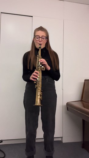 🎷 A little bit of Barbara Thompson’s Concerto for 3 Saxophones 📅 Tonight in Poland, in Worthing UK on 29th October and with Dresden Philharmonic on 25th and 26th November 🎶 hope you enjoy it! Barbara Thompson & Paraphernalia | Jess Gillam