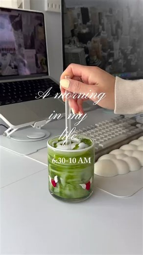 KAELYN刺 on Instagram: "morning routine// day 12 of 75 hard 勇 have an amazing day loves!"