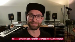 Mark Forster kriegt seine eigene Prime Time-Liveshow bei uns :-) Am Mittwoch um 20:15 Uhr geht's los mit "Live aus der Forster Straße"! #ForsterBeiVOX 👉 https://www.vox.de/cms/vox-zeigt-live-aus-der-forster-strasse-die-neue-musik-live-show-mit-mark-forster-und-prominenten-gaesten-4509757.html?utm_campaign=post&utm_source=facebook&utm_medium=editorial | VOX