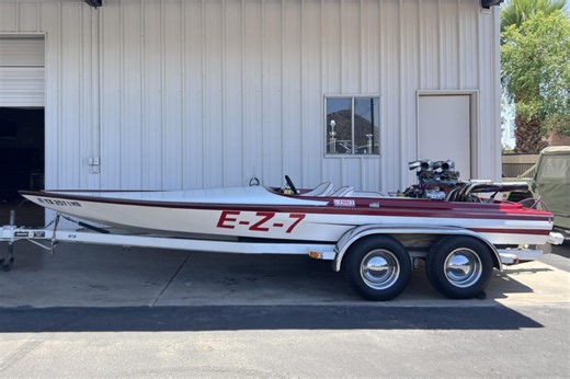 No Reserve: 1977 Hornet 19' Jet Boat