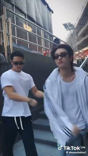 vernon end the 8 challenge dance wap x untouchable #seventeen #fypシ゚viral #kpop