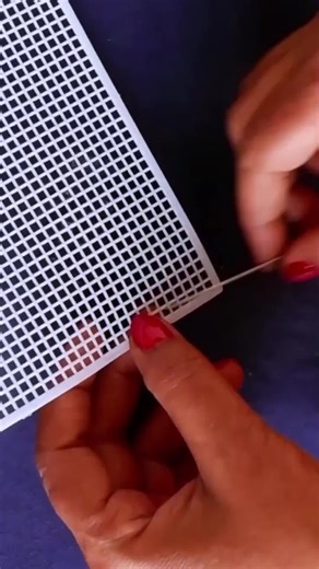 Beautiful & Simple Plastic Canvas Design Ideas ✨ #PlasticCanvas #DIY #Design #Simple #Craft