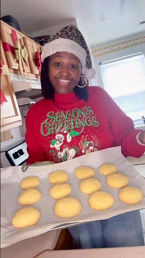 First time making sugar cookies!! Recipe in description🔥🔥