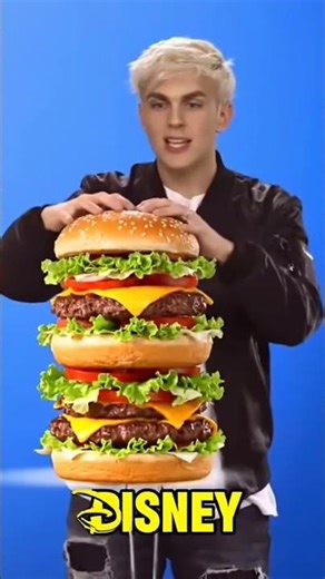 Youtuber vs boxer🥊🥊