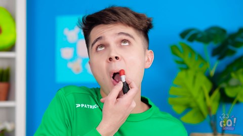 7 Mind-Blowing Magic Tricks You Can Try Today!