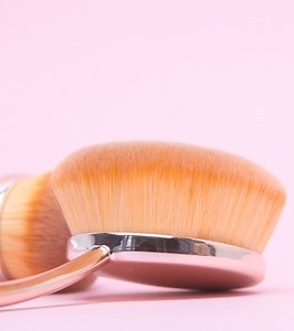 13 Top Oval Makeup Brush Sets For Flawless Application
