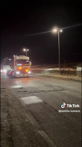 ##trasportieccezionali #voliamoneiperte #ennegitransport #man #calabria @Andrei Stefan Mocanu @paolo caterpillar @nicola🧊 @luigi_020 @jawhar 🇹🇳🇹🇳🇹🇳🇪🇺🇮🇹 @Massimo84_ @giuseppe_04 @Gianni.520 @maurizio raffa 00